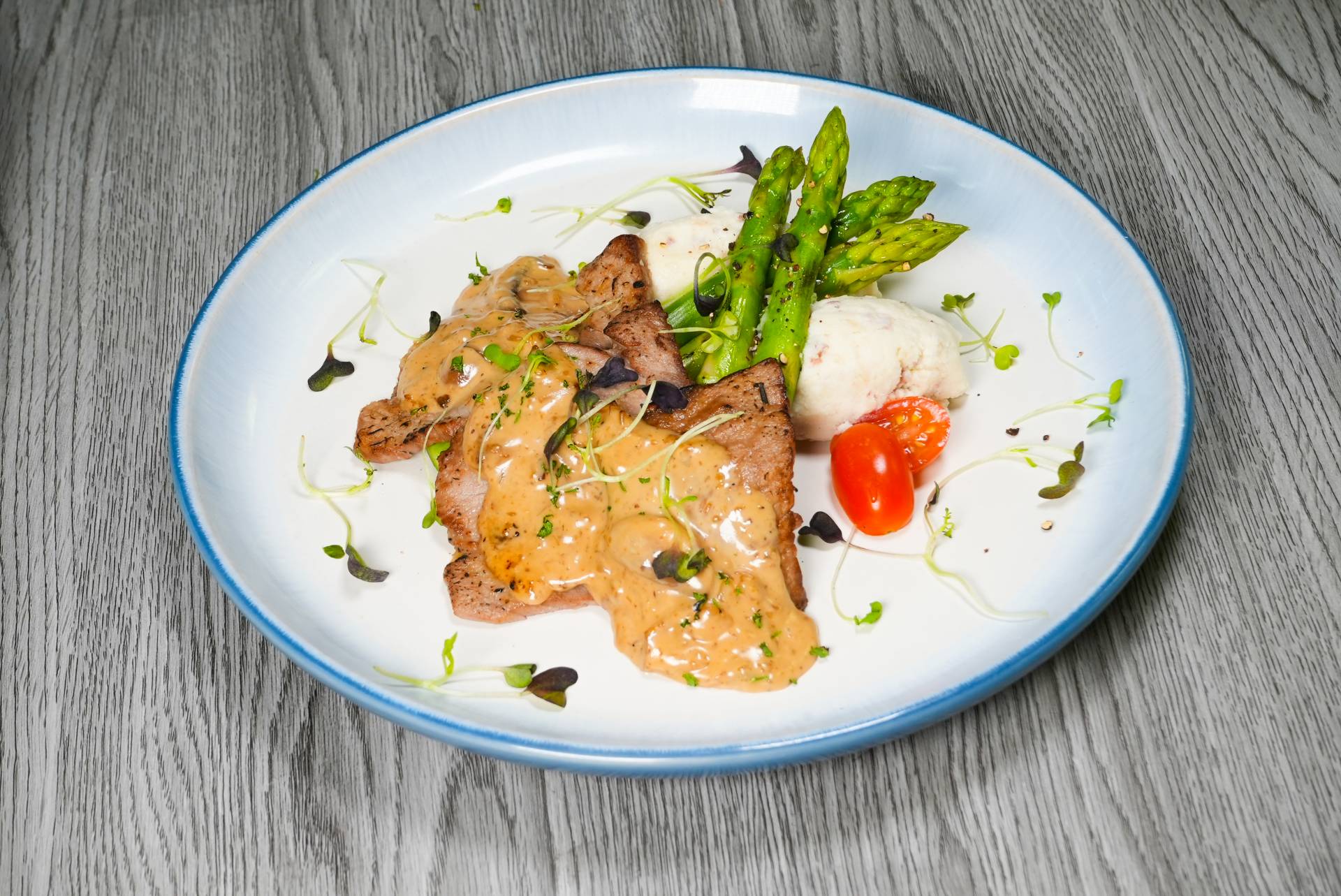 Veal w/ Mushroom Cream Sauce