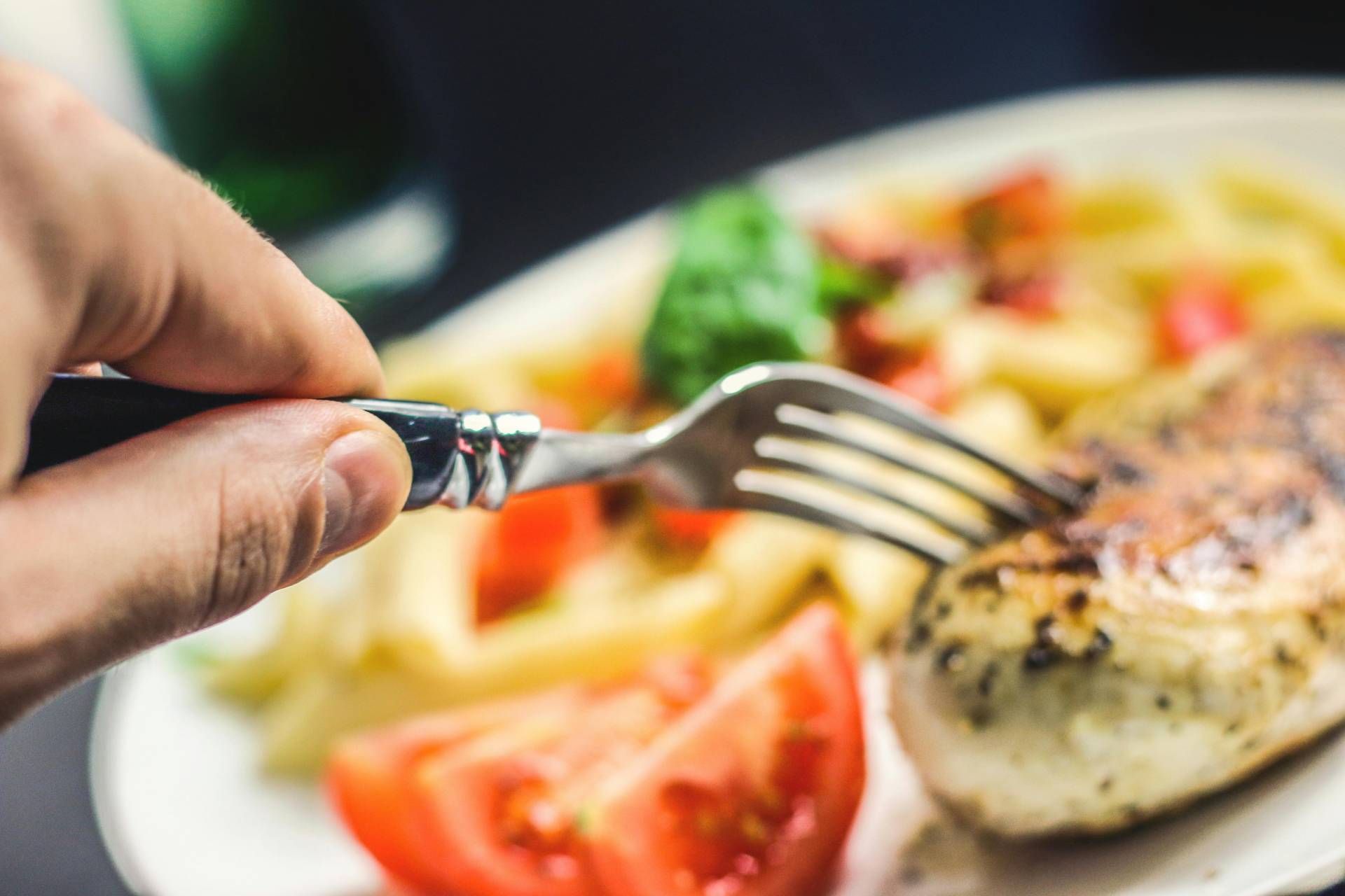 Say Goodbye to Constant Snacking: MacroFoods.ca Delivers Hunger-Slaying Solutions